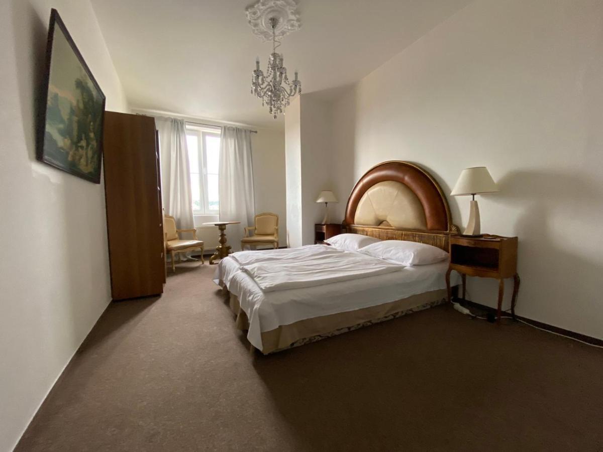 Bank Invest Apartmens - Old Town Apartamento Praga Exterior foto