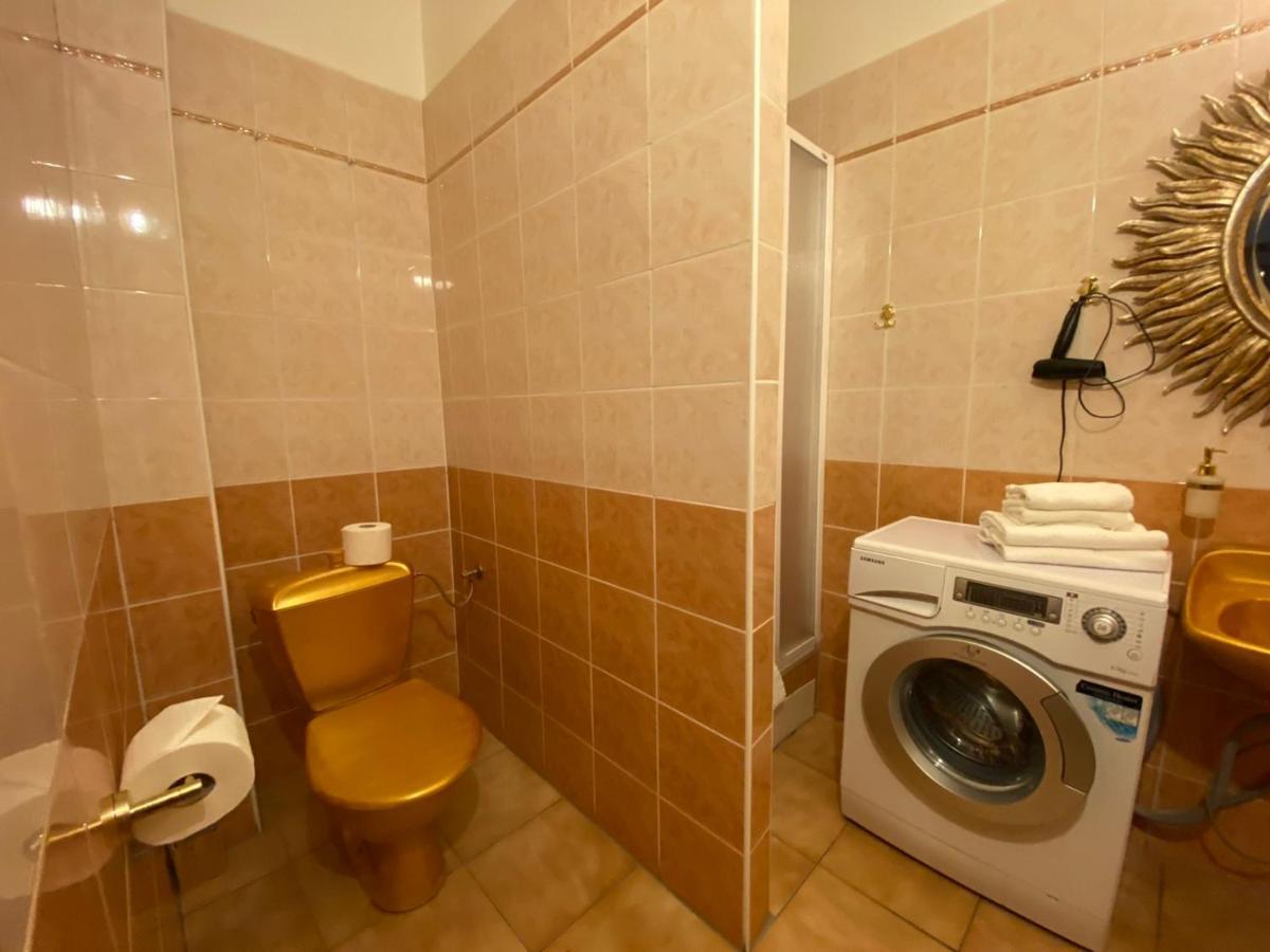 Bank Invest Apartmens - Old Town Apartamento Praga Exterior foto