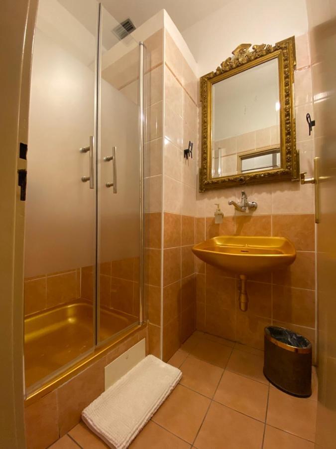 Bank Invest Apartmens - Old Town Apartamento Praga Exterior foto